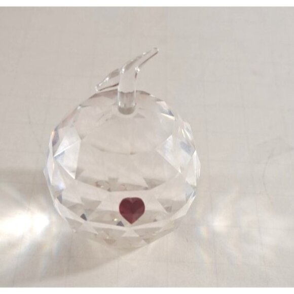 Clear Crystal Apple Paperweight Sculpture With Red Heart 1.5" Art Glass Faceted - Picture 3 of 6